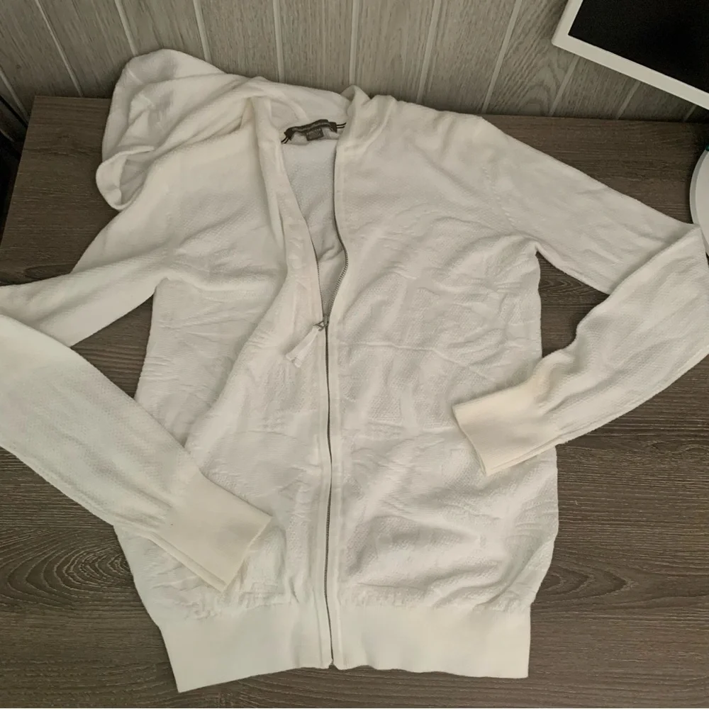 Tommy Bahama excellent hardly